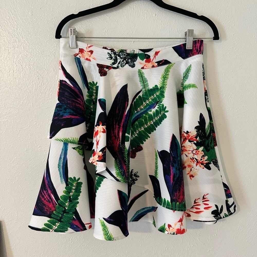 Two piece tropical multicolor set skirt and crop top - Picture 3 of 12